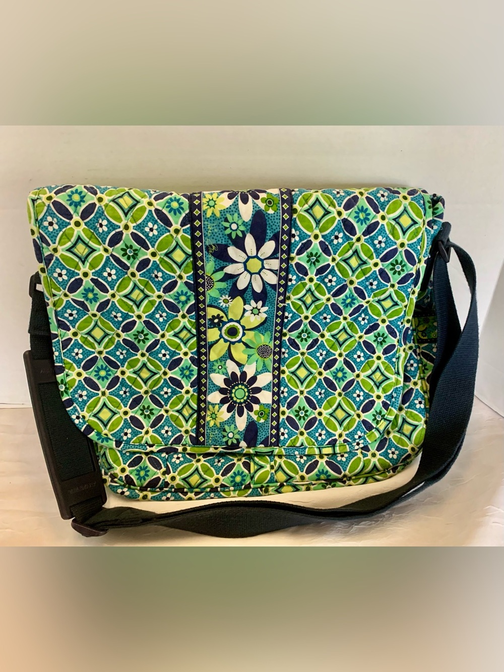 Vera Bradley Daisy Daisy Messenger Bag NWT Crossbody Purse Computer Bag Retired